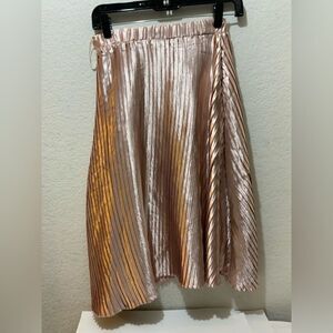 MWT 🦋 NEW LF SEEK THE LABEL pink pleated skirt metallic rose pale
